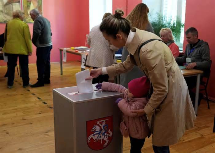 Bầu cử tổng thống Lithuania: Hoàn tất vòng 1, ai đang dẫn trước?