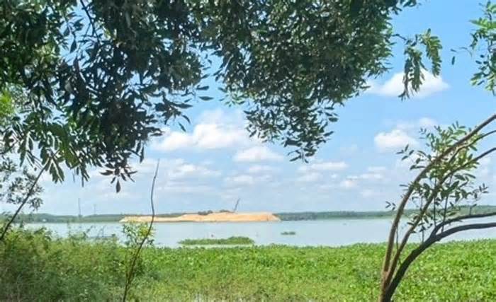 Tây Ninh: Lật ghe trên sông, ba người tử vong do đuối nước