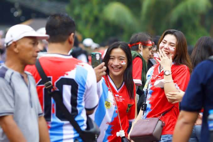 Vé xem ĐT Indonesia đá vòng loại World Cup 2026 tăng phi mã