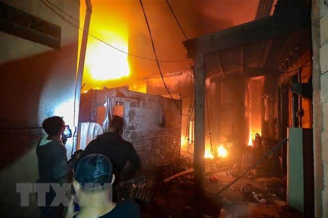 Cháy nổ tại trạm nhiên liệu ở Indonesia, 17 người thiệt mạng