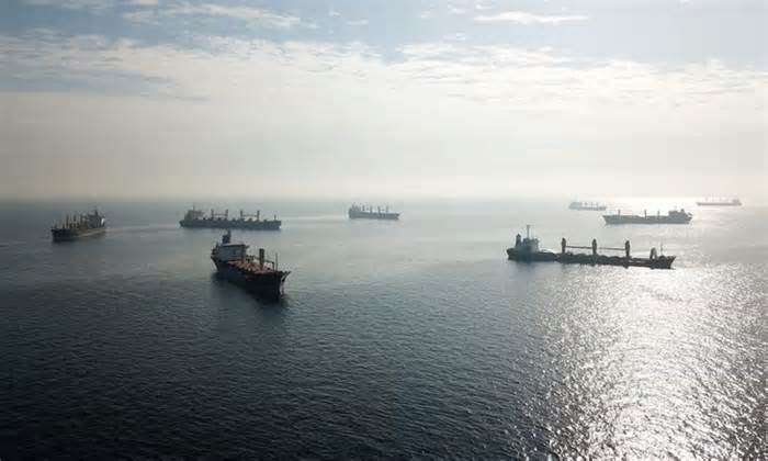 Hai tàu chở hàng thứ ba và thứ tư đã rời cảng Odessa