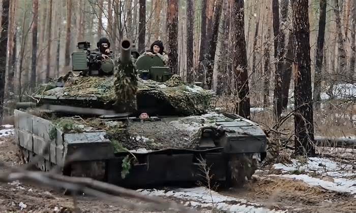 Lính Ukraine nói xe tăng Nga là 'điều đáng sợ nhất' trên chiến trường