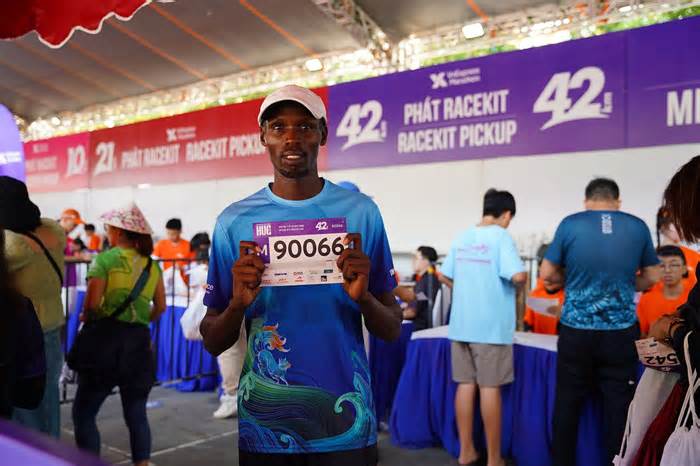 Runner Kenya đặt mục tiêu vô địch VnExpress Marathon Huế