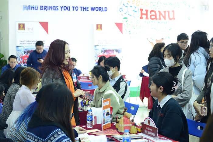 Đại học Hà Nội dừng 5 chương trình chất lượng cao