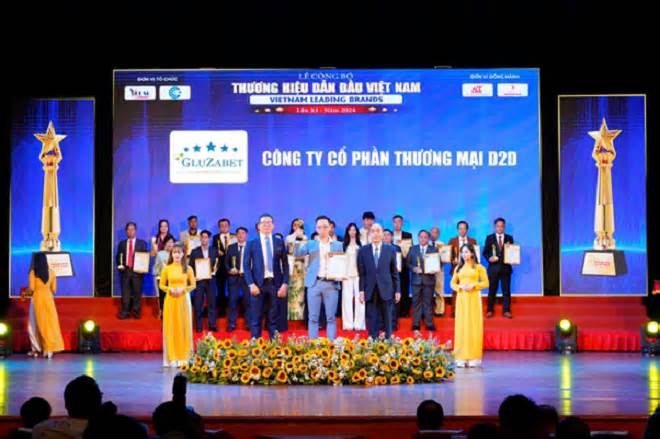 Gluzabet nhận giải thưởng 'Top 10 Thương hiệu dẫn đầu Việt Nam 2024'