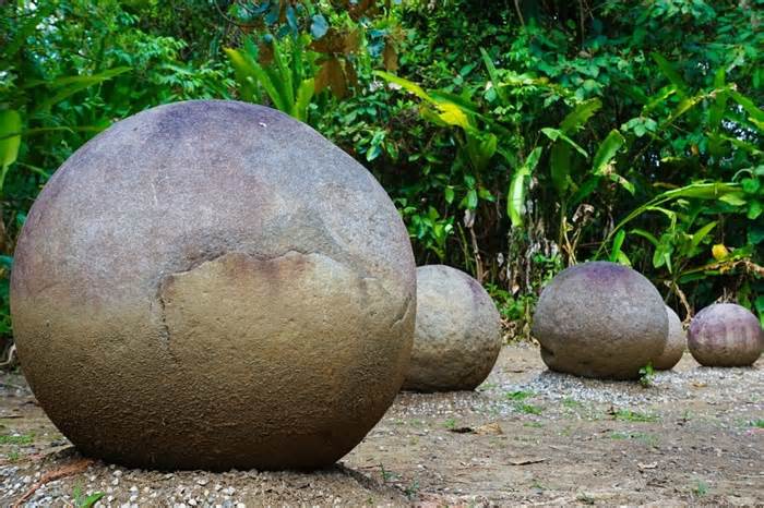 Cận cảnh những quả cầu khổng lồ nghìn tuổi bí ẩn ở châu Mỹ