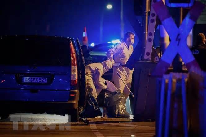 Đức: Truy tố nghi phạm vụ đâm dao trên tàu hỏa khiến 2 người chết