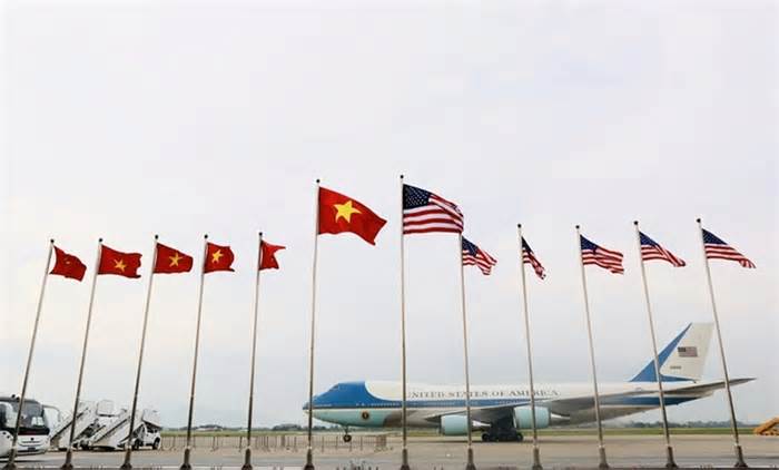 Chuyên cơ chở Tổng thống Mỹ Joe Biden thăm Việt Nam sang cỡ nào?
