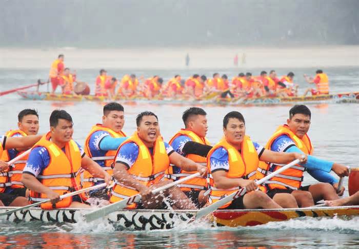 6 đội đua thuyền của các huyện đảo trên cả nước lần đầu tranh tài tại Cô Tô