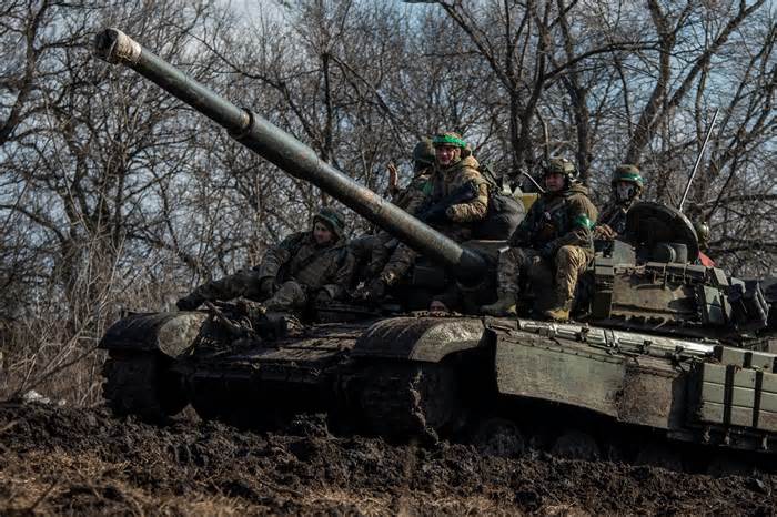 Liên minh 5 nước cung cấp xe tăng cho Ukraine