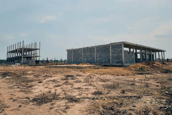 Năm học mới cận kề, trường học ở khu tái định cư sân bay Long Thành vẫn chưa xong