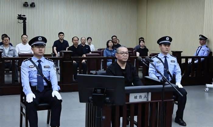 Cựu quan chức quản lý tài sản Trung Quốc bị tử hình vì nhận hối lộ