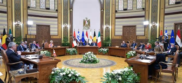 Hội nghị thượng đỉnh Ai Cập-châu Âu: EU mang 'gói' tài trợ-đầu tư tới Cairo làm 'quà', ca ngợi tầm quan trọng của quốc gia Bắc Phi