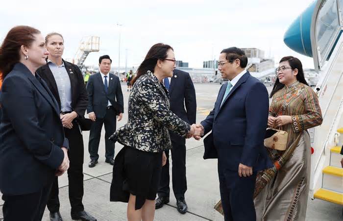 Thủ tướng Phạm Minh Chính đến Auckland, bắt đầu thăm chính thức New Zealand