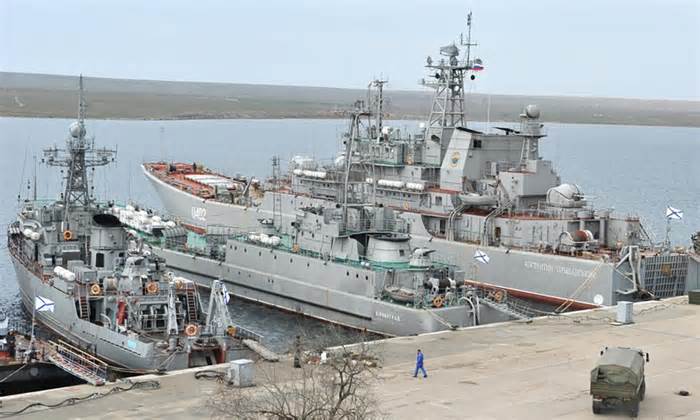 Ukraine tiếp tục tập kích tên lửa vào chiến hạm Nga