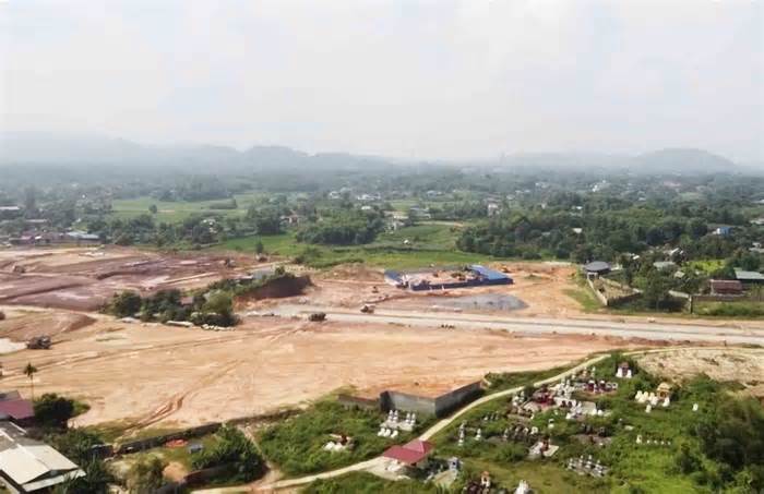 Cưỡng chế đất của 3 hộ dân để xây sân vận động lớn nhất Thái Nguyên