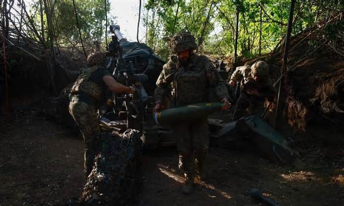 Ukraine đã hết cơn khát đạn pháo