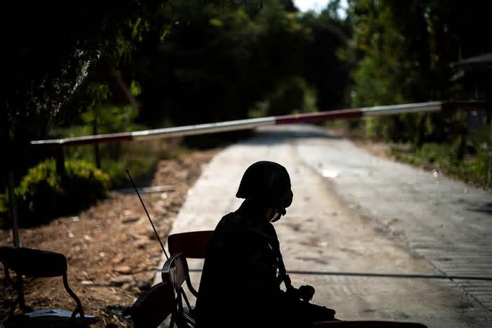 Thái Lan báo động quân đội vì giao tranh ở biên giới Myanmar