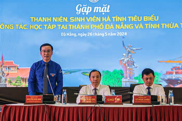 Bí thư Tỉnh ủy Hà Tĩnh gặp mặt sinh viên, thanh niên tiêu biểu của tỉnh tại Đà Nẵng