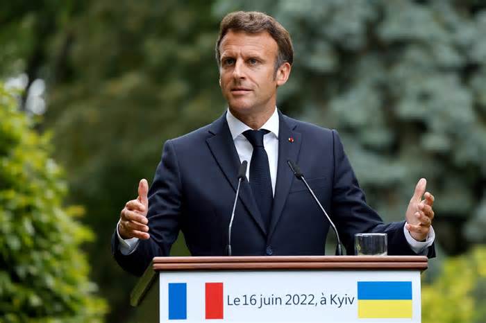 Tổng thống Pháp hoãn thăm Ukraine vì lo ngại an ninh