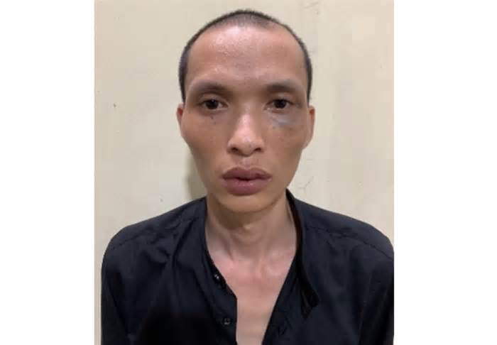 Dùng kim tiêm để đe doạ, cướp điện thoại ở Hà Nội