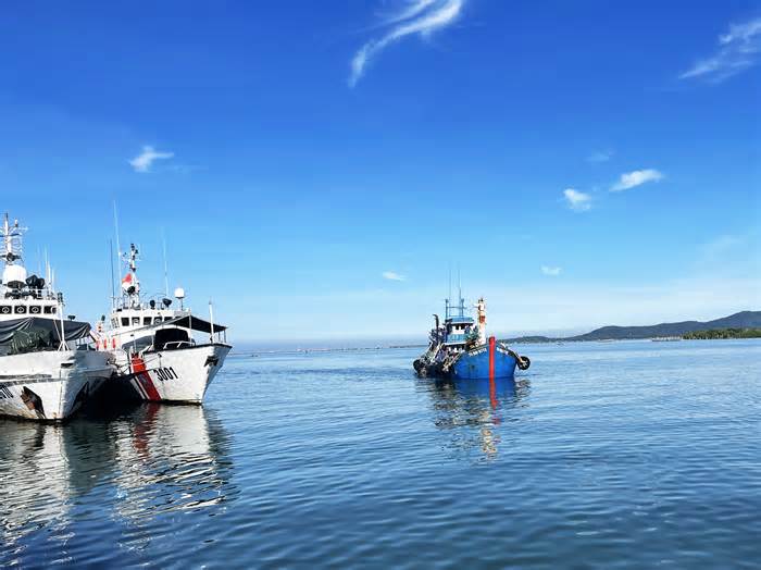 Cảnh sát biển phát hiện tàu chở 80.000 lít dầu DO không rõ nguồn gốc