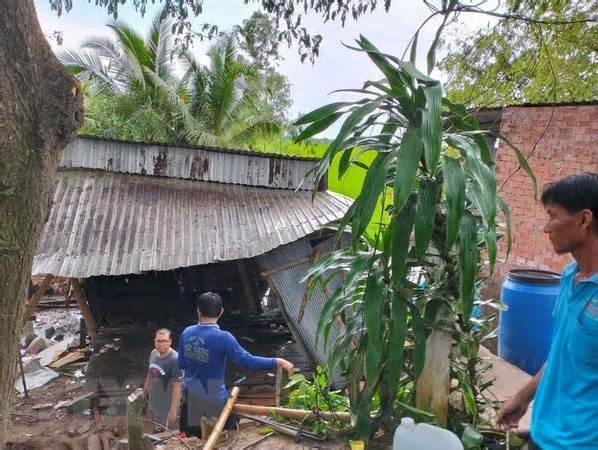 An Giang: Mưa dông, gió giật làm thiệt hại 34 căn nhà của người dân