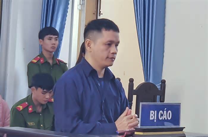 Chiếm đoạt tiền của người nhà bị can, cựu đại úy công an ở Bình Định lĩnh án tù