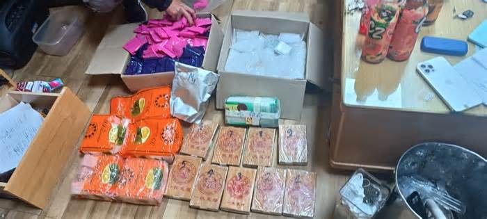 Triệt phá ổ nhóm mua bán ma túy số lượng lớn ở Hà Nội