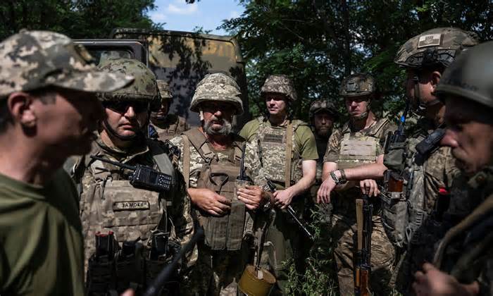 Báo Nga nói hơn 10.000 lính Ukraine đầu hàng từ mùa hè