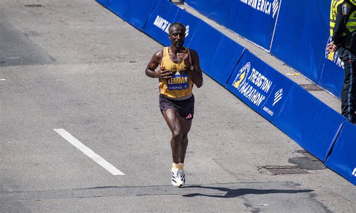 Chiến thuật mạo hiểm của nhà vô địch Boston Marathon 2024