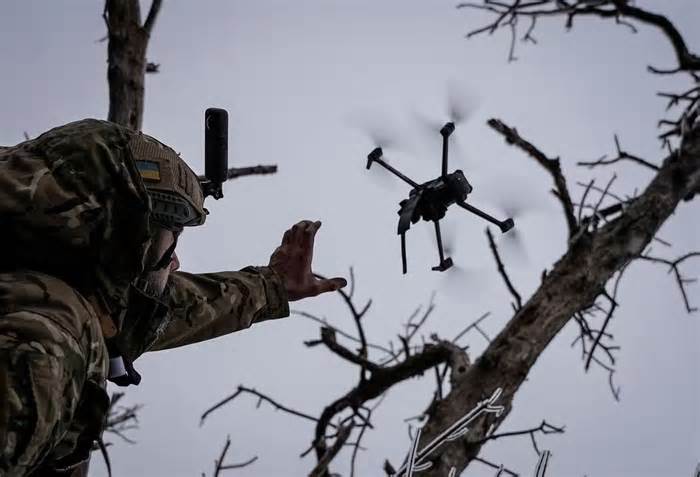 Tình hình Ukraine: Nga thông báo tiêu diệt gần 100 UAV trong một ngày, Tổng thống Zelensky ra tiền tuyến, Trùm tình báo của Kiev tuyên bố rắn
