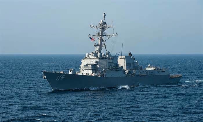 Chiến hạm Mỹ hạ loạt UAV tự sát nghi do Houthi phóng