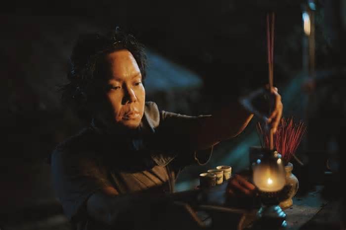 Việt Hương vào vai người vớt xác trong phim kinh dị khai thác đề tài tâm linh
