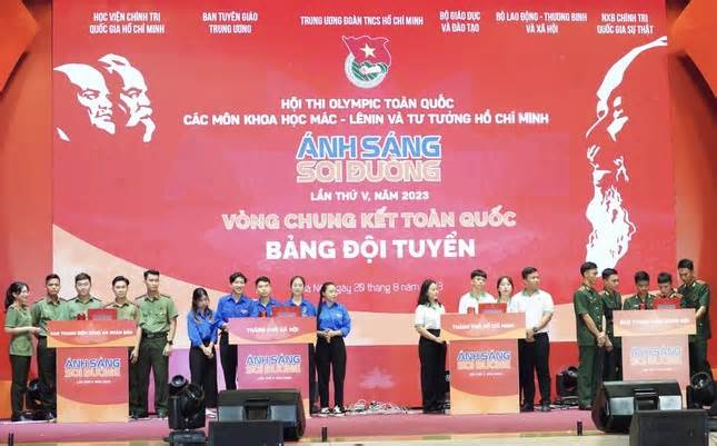 Ban Thanh niên QĐ giành giải Nhất Hội thi Olympic Ánh sáng soi đường