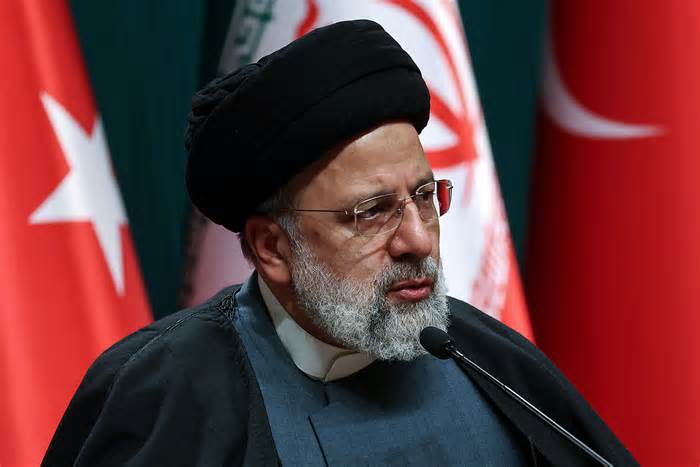 Tổng thống Iran tuyên bố sẽ đáp trả 'những kẻ bắt nạt'