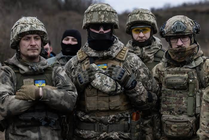 Nga chiếm thêm đất tại Kharkov, Ukraine cho tù nhân nhập ngũ