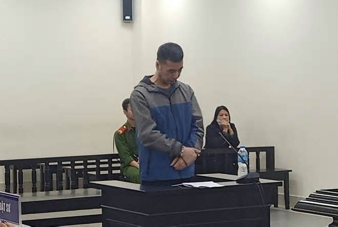 Hà Nội: 15 năm tù cho đại tá công an 'rởm' lừa đảo thanh lý ôtô giá rẻ