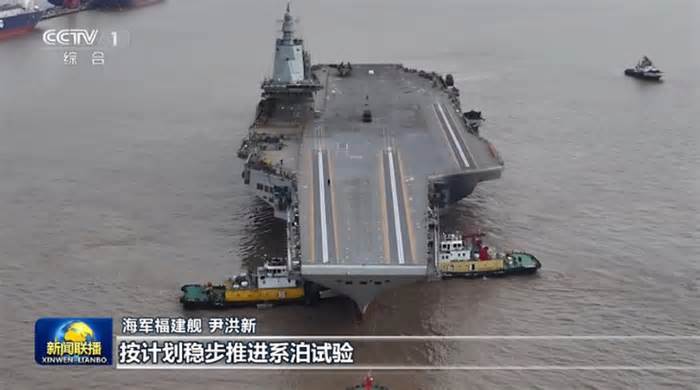 Trung Quốc công bố video quay cận cảnh tàu sân bay Phúc Kiến