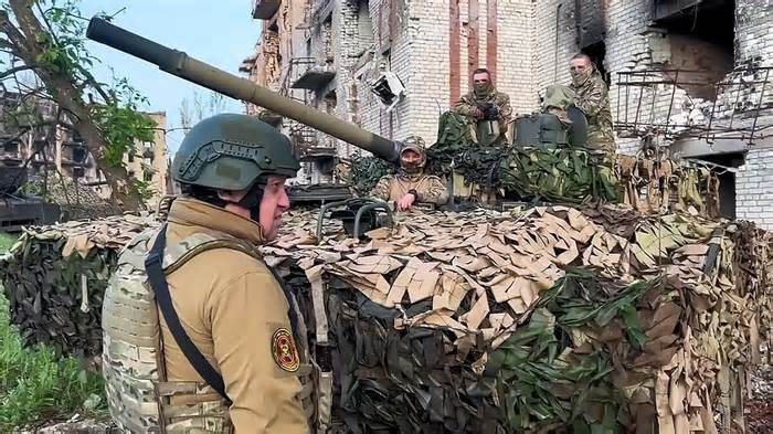 Ukraine nói Nga giảm tấn công ở Bakhmut