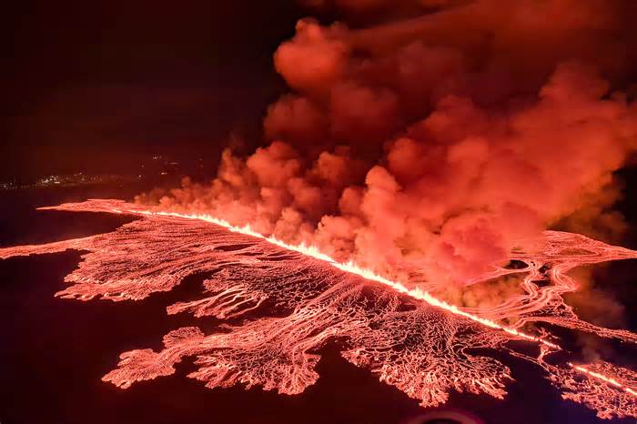 Núi lửa Iceland phun trào lần thứ 4 trong ba tháng