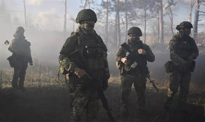 12 lính Nga 'thiệt mạng do đốt lửa gần kho đạn'