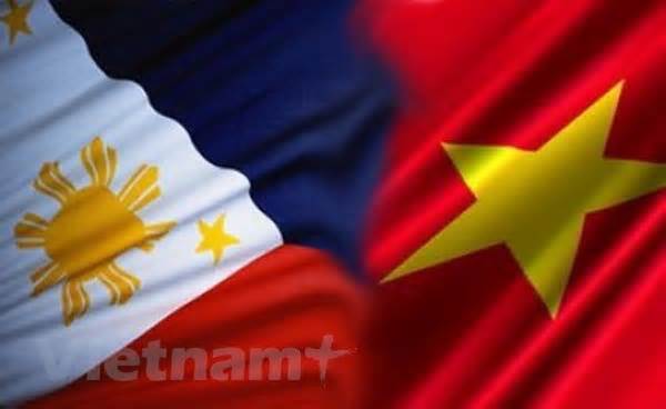 Tham khảo Chính trị Việt Nam và Philippines lần thứ nhất