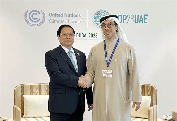 Thủ tướng đề nghị UAE hỗ trợ xây trung tâm tài chính quốc tế tại TP HCM