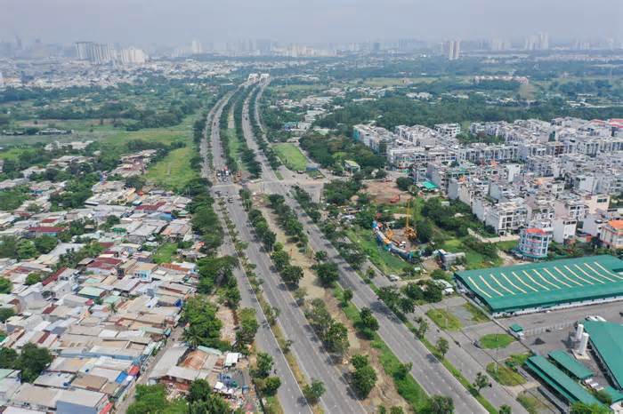 Dự kiến giảm 13 huyện và 624 xã sau năm 2025