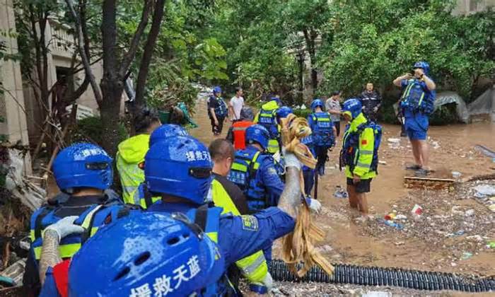 11 người chết, hàng chục người mất tích ở Bắc Kinh do bão Doksuri