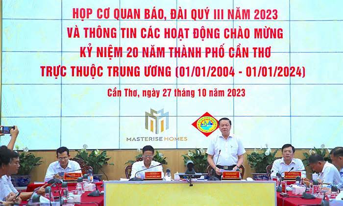 Cần Thơ quy định phóng viên họp báo phải hỏi 'phù hợp tôn chỉ, mục đích'