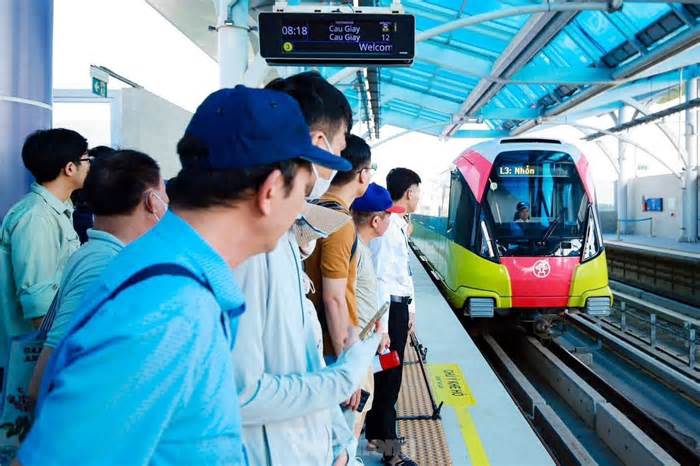 Hai tuyến metro tại Hà Nội hoạt động xuyên Tết