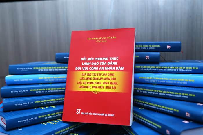 Sách về xây dựng lực lượng công an của Đại tướng Tô Lâm