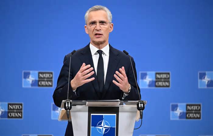 Chi tiêu quốc phòng NATO tăng kỷ lục
